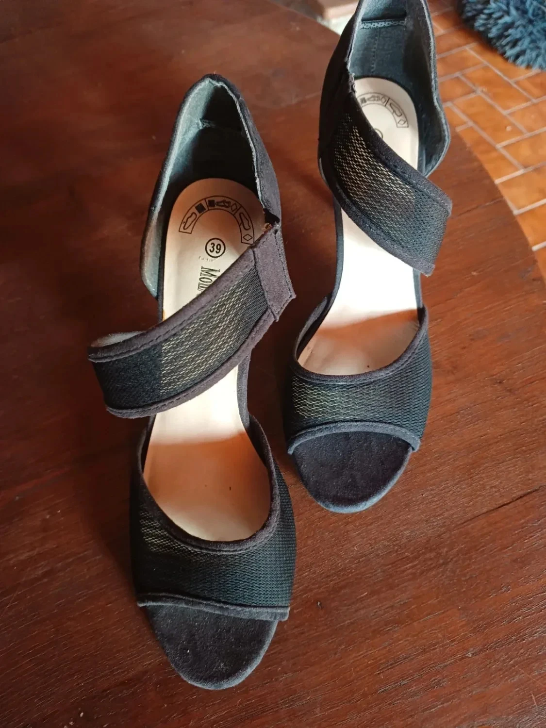 Escarpin nu pied pointure 39